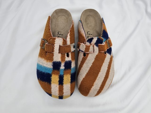 Cream & Brown “Patoum” Sandals