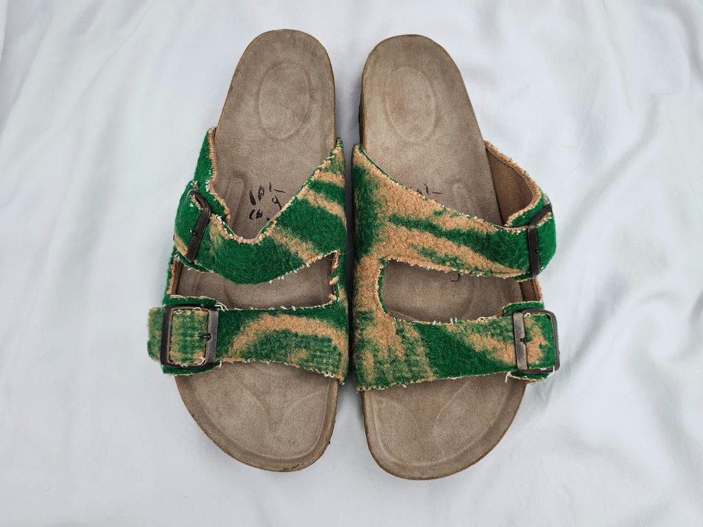 Green “Patoum” Sandals