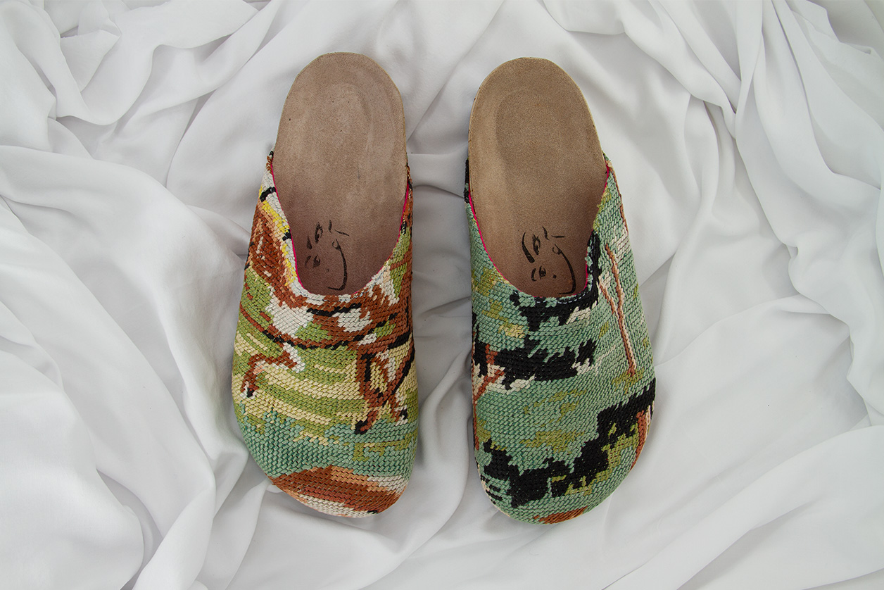 Color mix “Patoum” Sandals