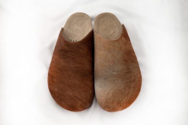 سندل گاوی قهوه ای